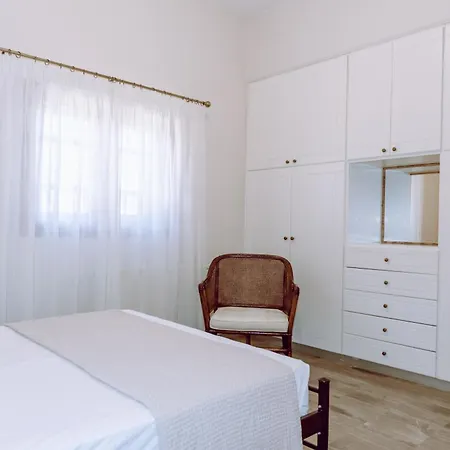 Limanaki Studios Elia  Room photo